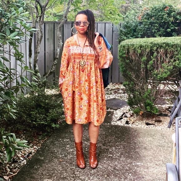 Viola Placement Print Pocket Dress - Picture 2 of 7